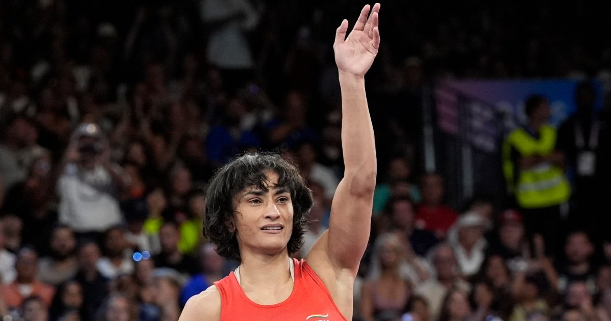 Vinesh Phogat: देसी घी के लड्डू, स्टेडियम में स्वागत, आज गांव पहुंचेगी विनेश फोगाट, लाड़ली के लिए क्या तैयारियां?