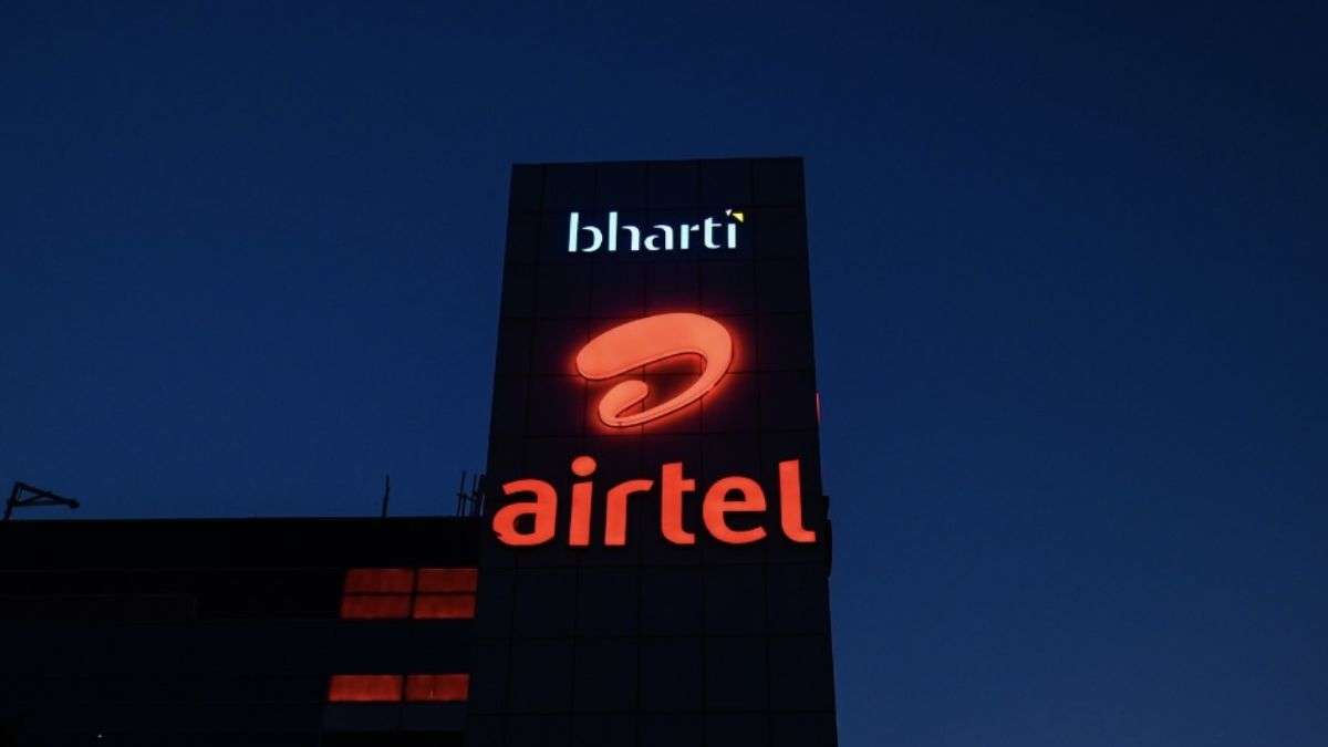 Airtel के करोड़ों ग्राहकों के लिए खुशखबरी, इन 3 प्लान्स के साथ अब मिलेगा 5 लाख तक का इंश्योरेंस