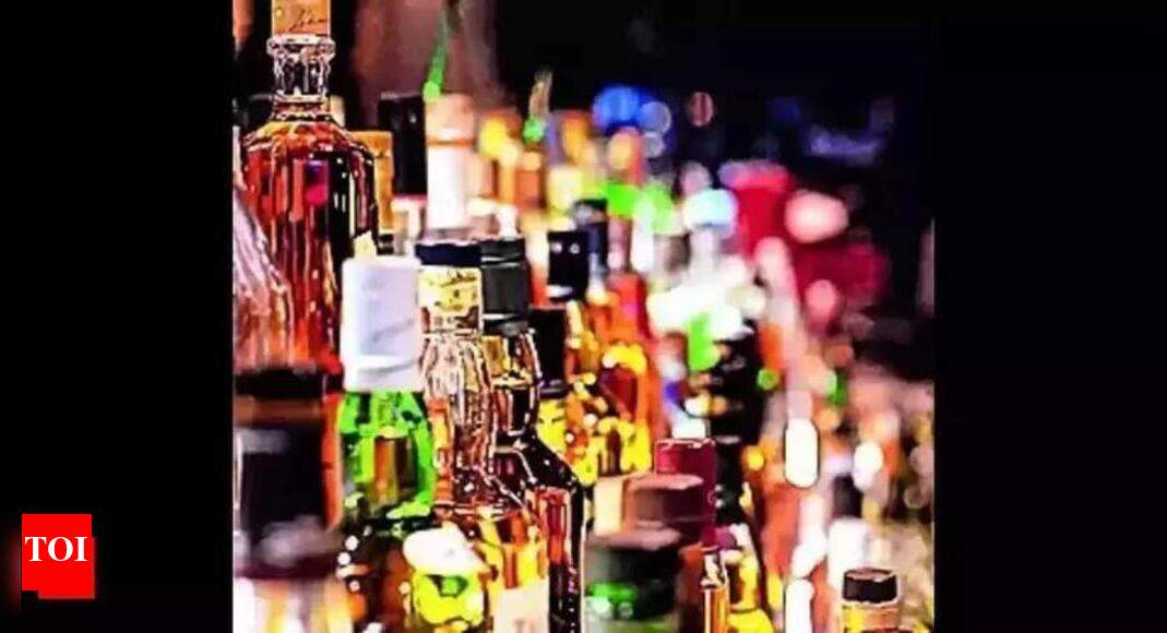 No liquor for Delhiites from Feb 3-5, February 8 due to assembly poll | Delhi News