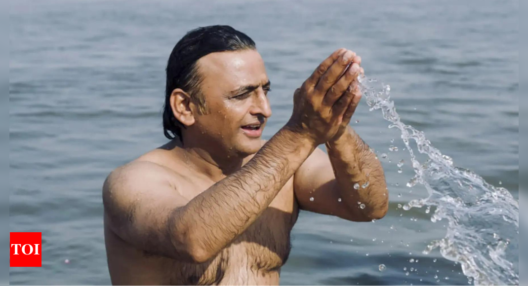 ‘No place for divisive politics’: Akhilesh Yadav takes holy dip in Mahakumbh | India News